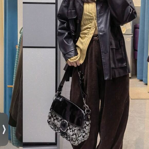 COACH Bleeker 12562 Shoulder Bag Black Patent Leather/Signature Canvas Medium - Picture 4 of 12